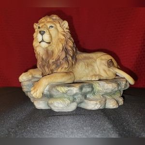 Home Interiors Lions Pride statue